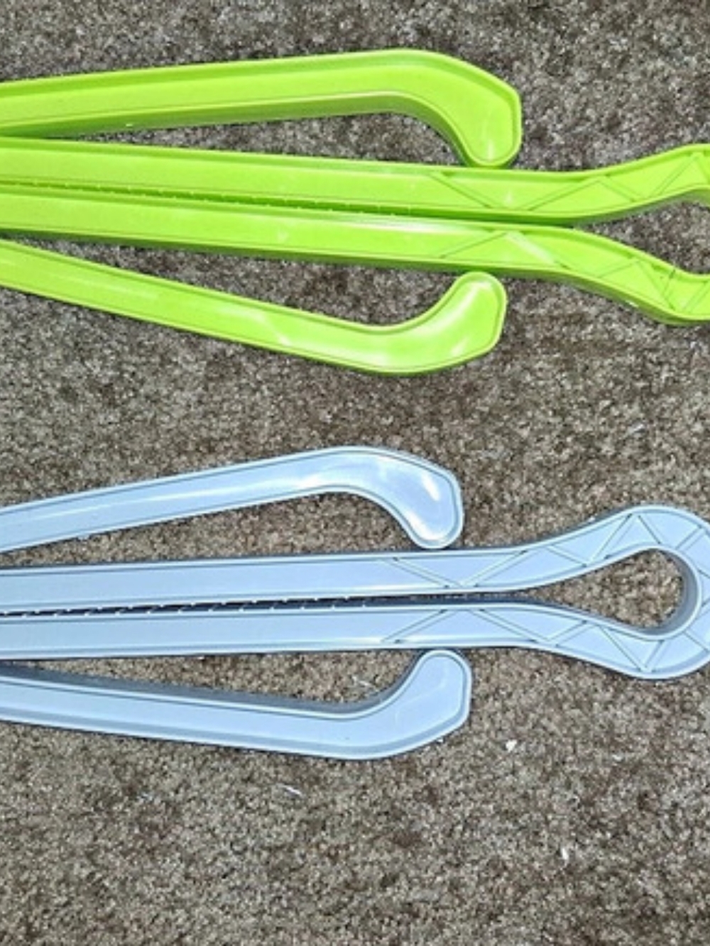 Plastic Boot StandsGreen & Blue